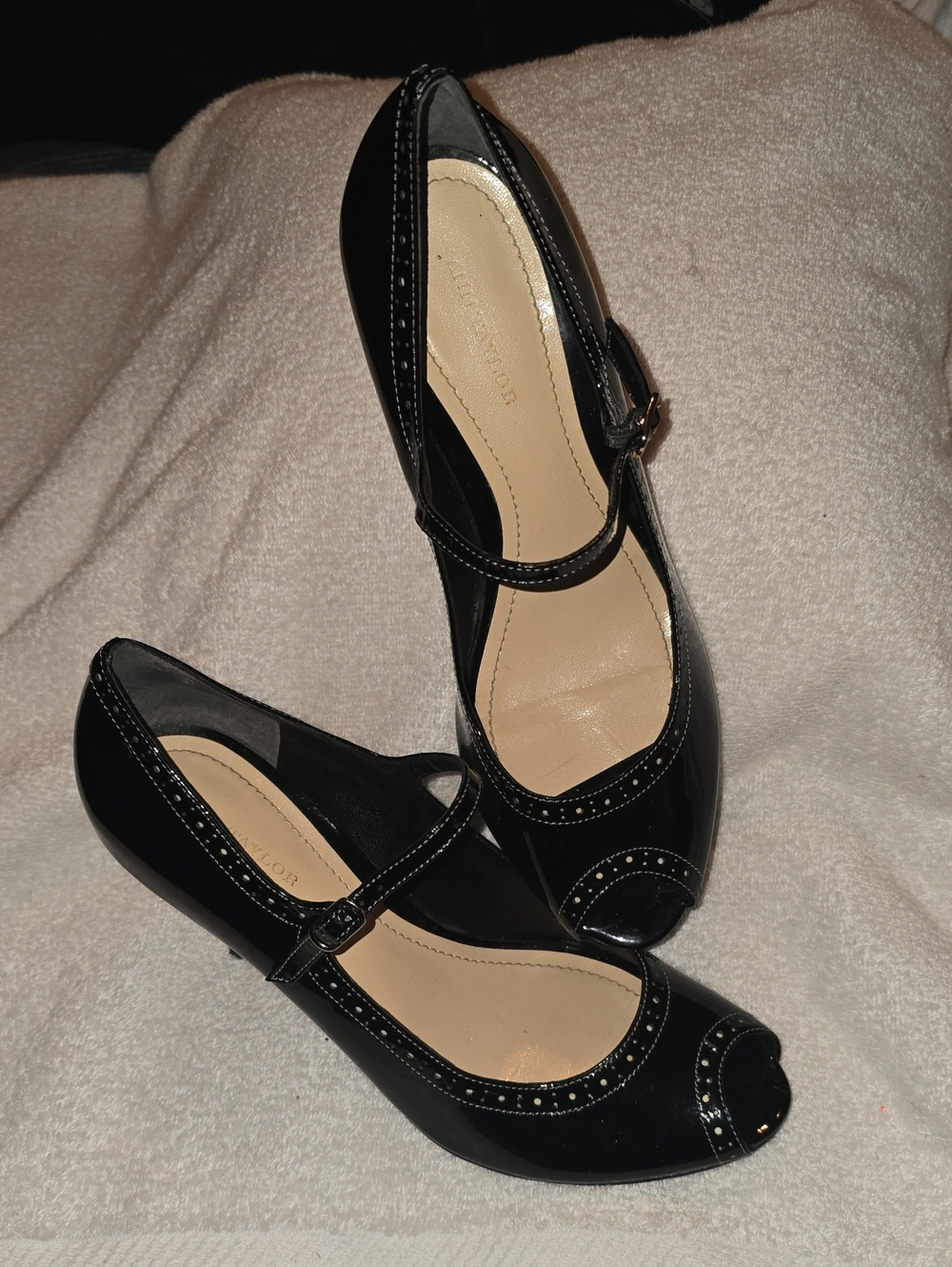 Ann Taylor Black Patent Leather Mary Jane Peep Toe Heels 7.5
